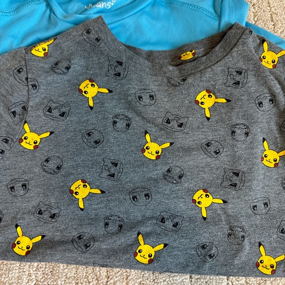 Six shirt set. Good used condition. Characters, plain, and sharks. - Picture 5 of 7